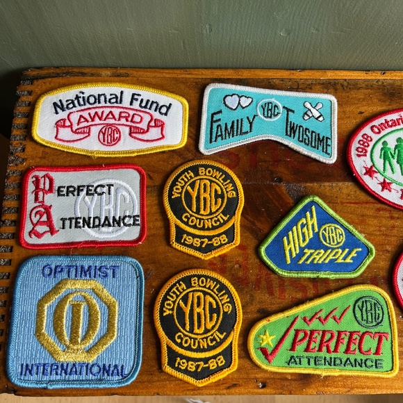 Collection of 12 Vintage Youth Bowling Embroidered Patches - Picture 2 of 7
